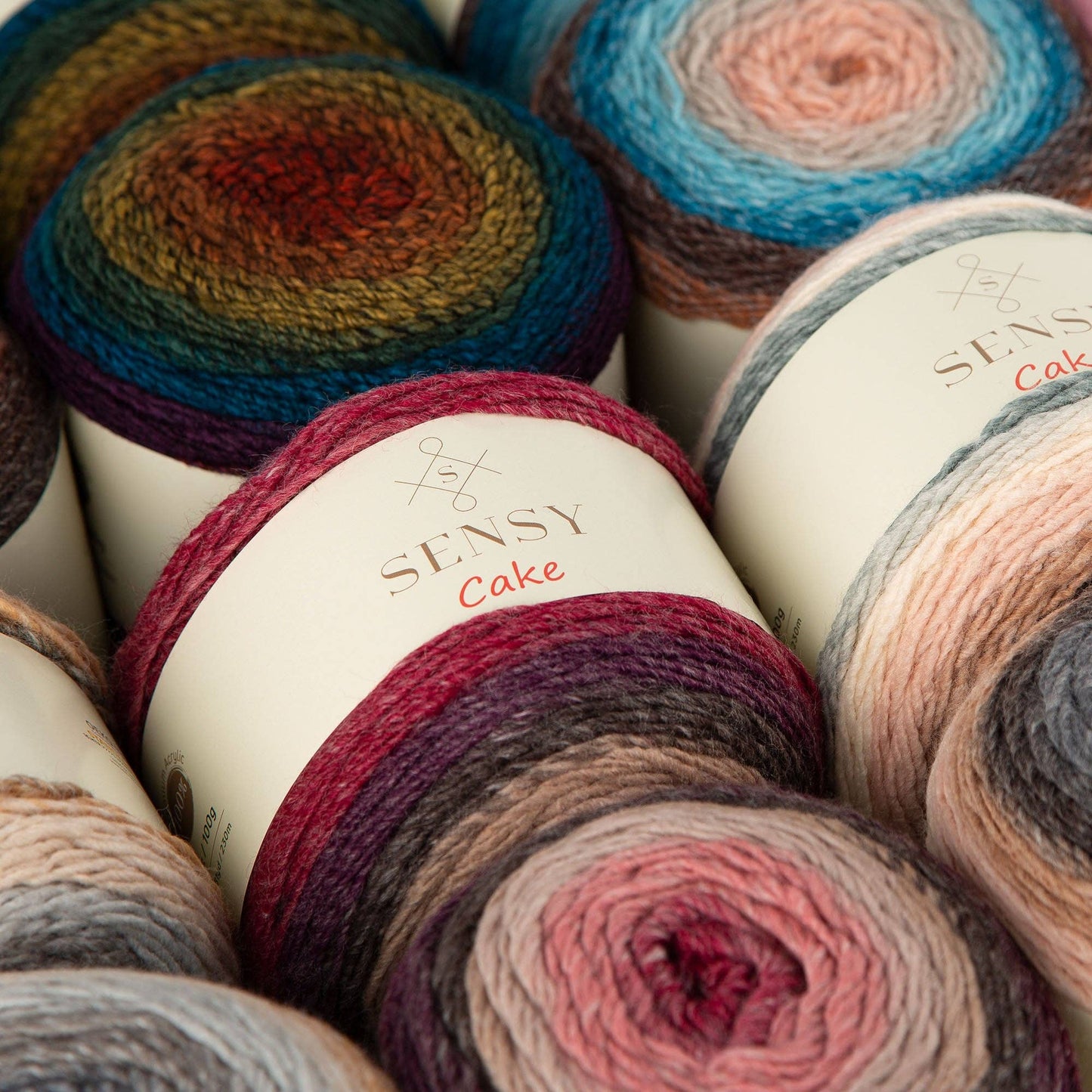 Sensy Cake Yarn, 5.3 oz, 525 Yards, Gauge 3 Light: 559 / 1 Skein