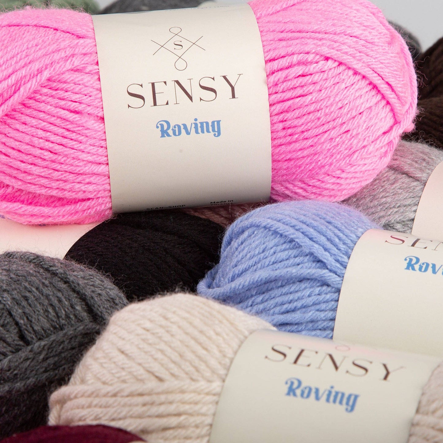 Sensy Roving Yarn, 3.5 oz, 132 Yards, Gauge 5 Bulky