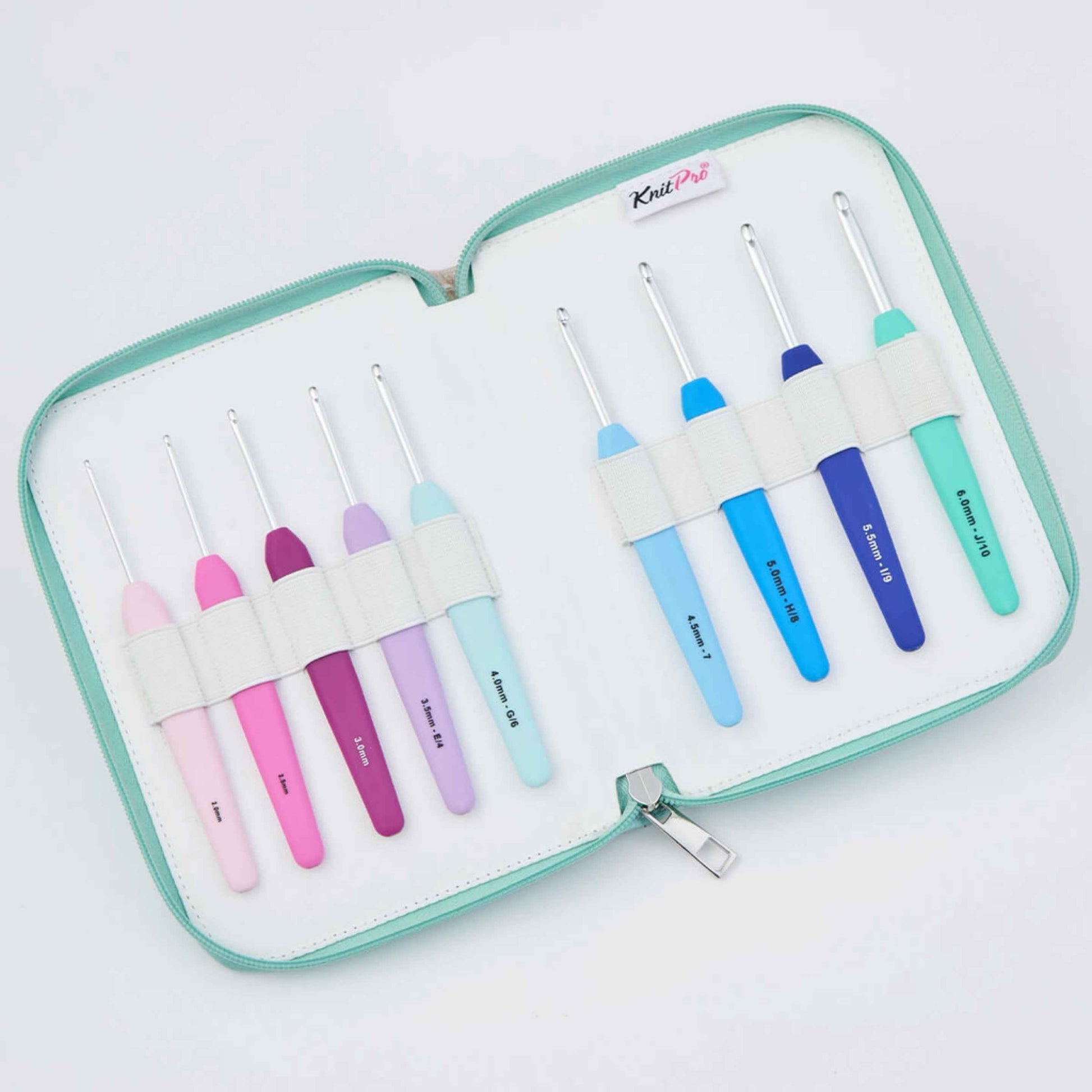 KnitPro Waves 2.0 Deluxe Crochet Hooks Set – 9 Hook Deluxe Gift Set, Sizes 2 – 6mm, Ergonomic Soft Handles, Soft Rubber Grip for Arthritic Hands - The Yarn Geek